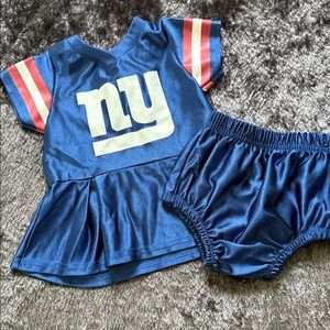 EUC Baby Girl NYG New York Giants cheerleading 2-piece outfit … 3-6 months ❤️🏈💙